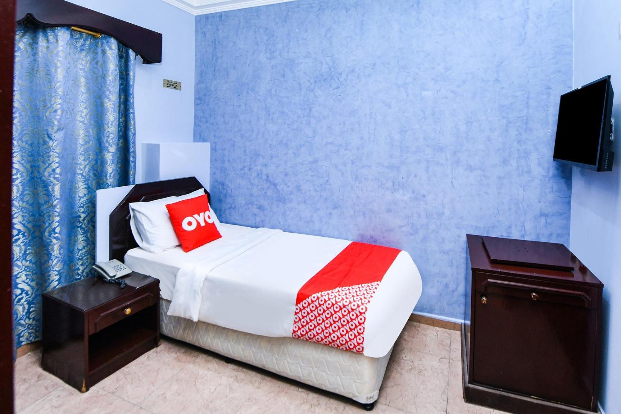 Oyo 137 Marina Hotel Muscat Exterior photo